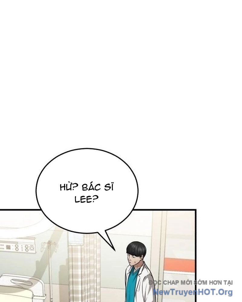 Bác Sĩ Hồi Quy Chỉ Muốn Sống Yên Bình Chapter 11 - Next Chapter 12