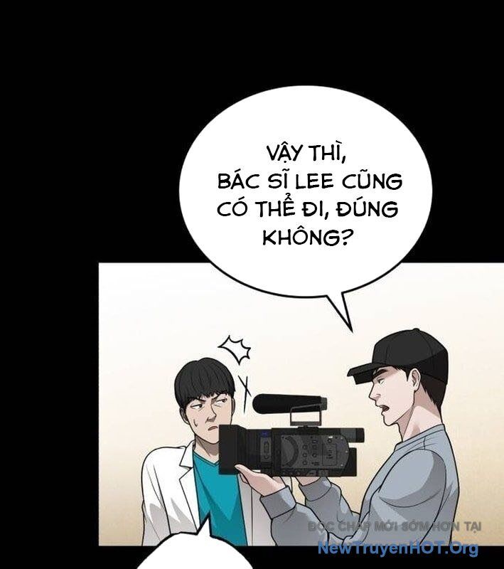 Bác Sĩ Hồi Quy Chỉ Muốn Sống Yên Bình Chapter 31 - Trang 2