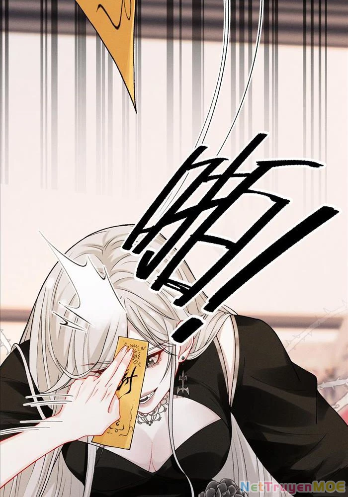 Đêm Tối Khẽ Hôn Tôi Chapter 2 - Trang 2