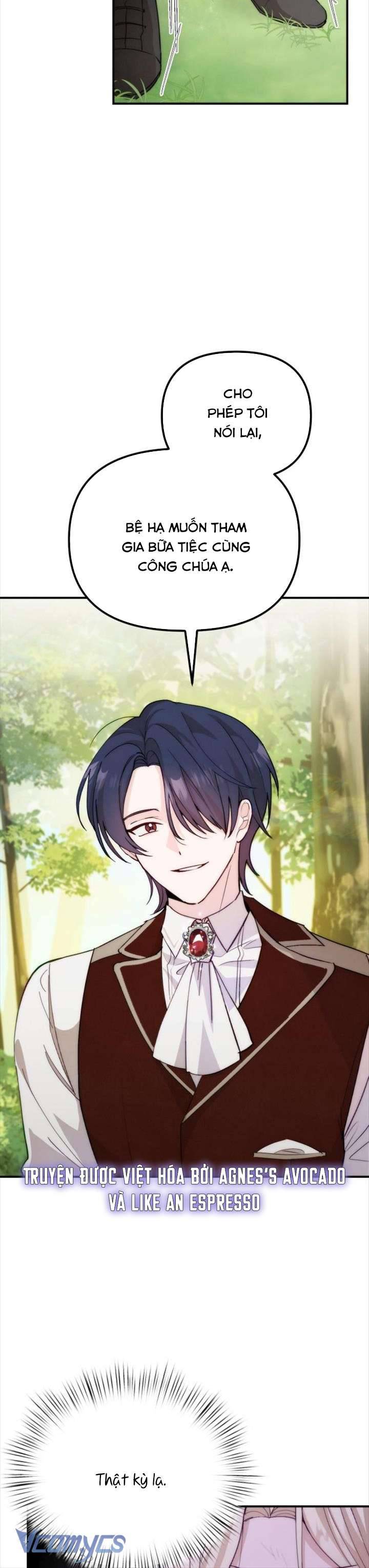 Hoàng Đế Điên Cuồng Ôm Lấy Tôi Chapter 2 - Trang 4